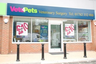 Vets 4 Pets Longton logo