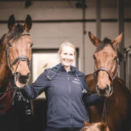 Tanja Arnold Pferdepraxis Ahrensburg