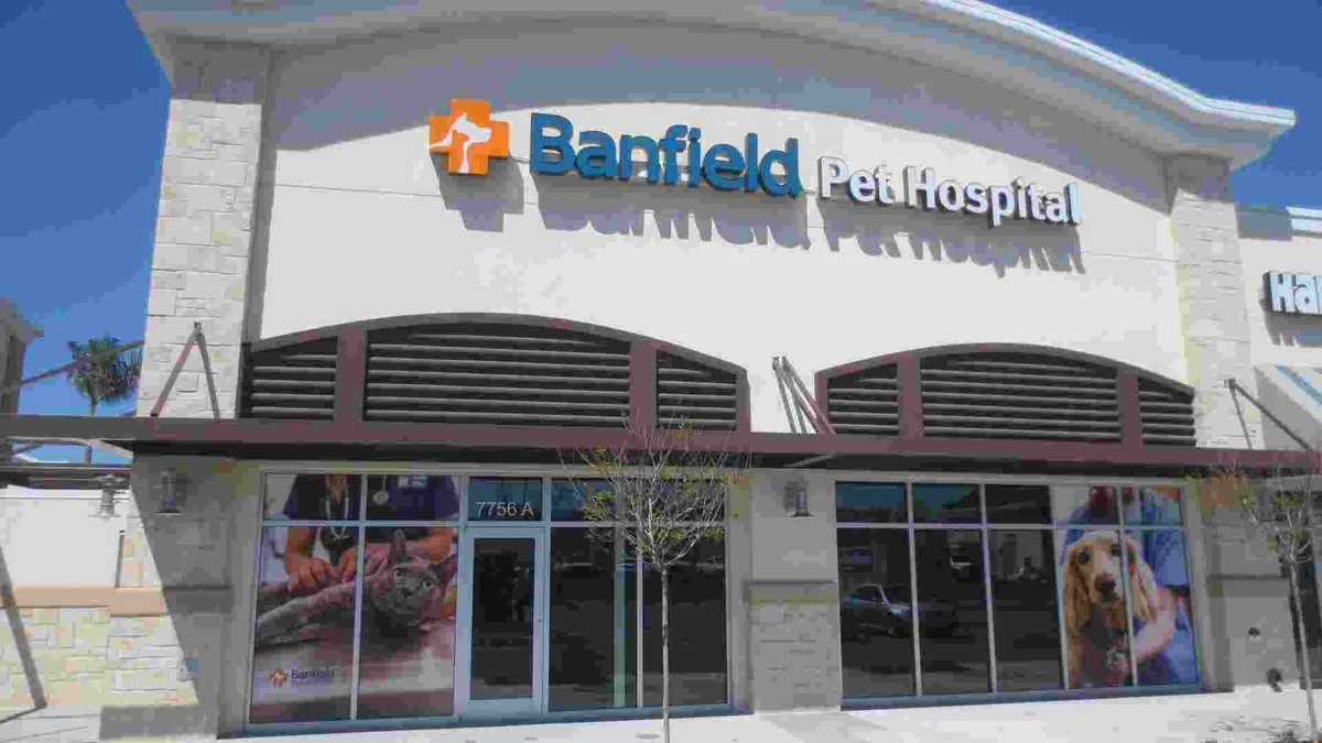 Banfield Pet Hospital - Seminole