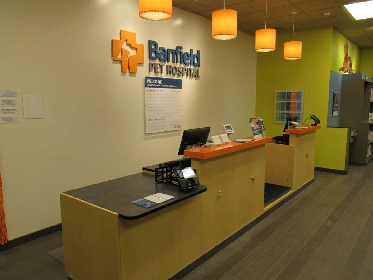 Banfield Pet Hospital - Elk Grove