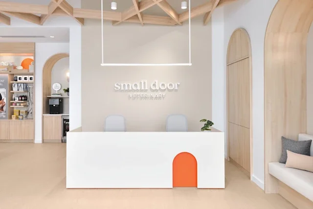 Small Door Veterinary - Spring Valley